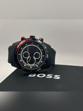 Hugo Boss HB2027 Men’s Black/Red Quartz Chronograph Watch 44mm With Original Box